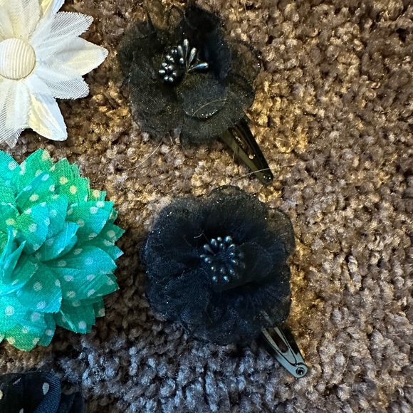 Set of hair clips - Picture 2 of 4